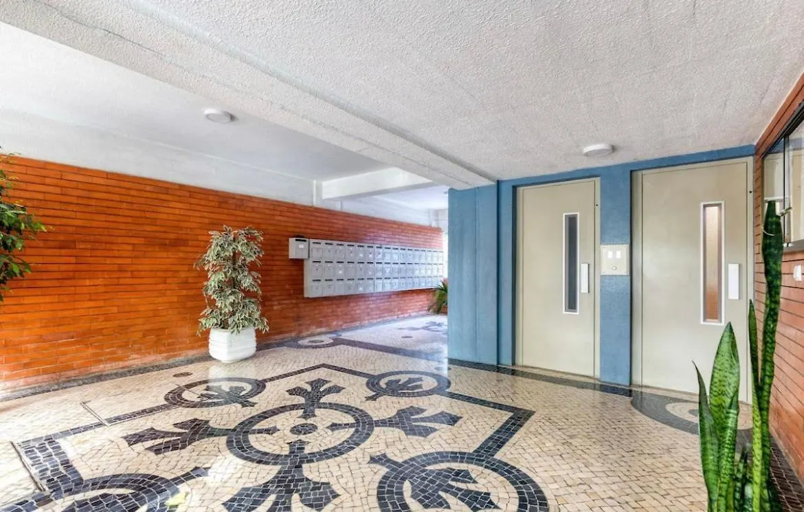 Room Near The Airport Lisbona Alloggio in famiglia